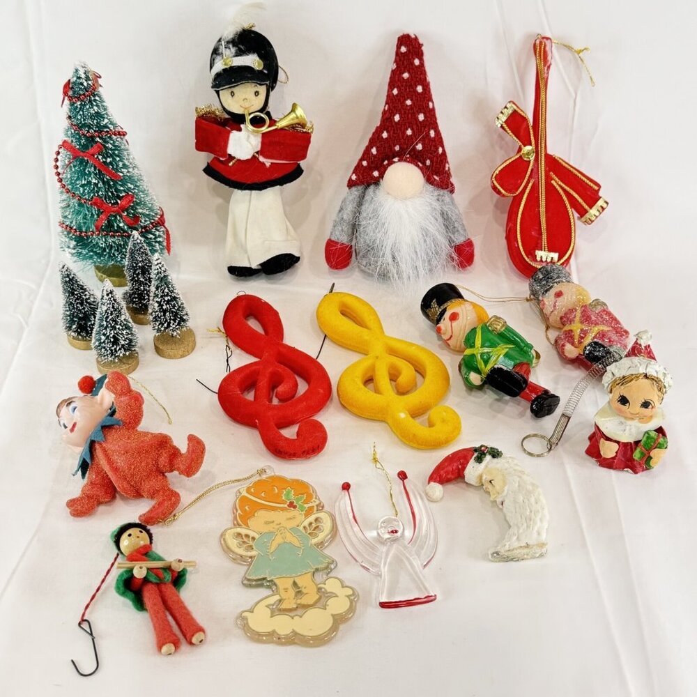 Lot Of 18 Vintage Christmas Holiday Ornaments & Brush Tree Decor Flocked Plastic